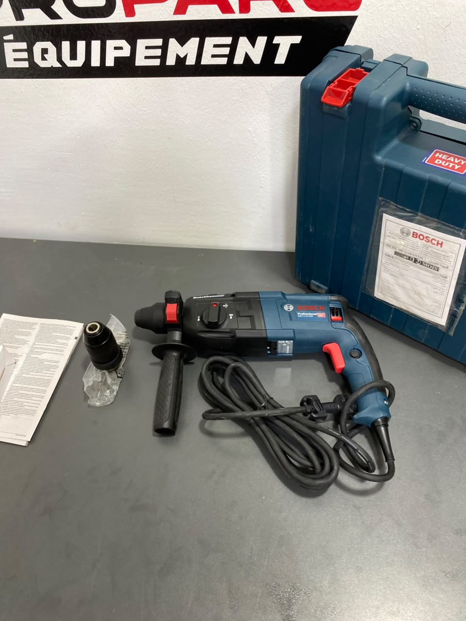 Marteau piqueur BOSCH GBH-24 DRE 2kg  790 W 2.7j 24mm